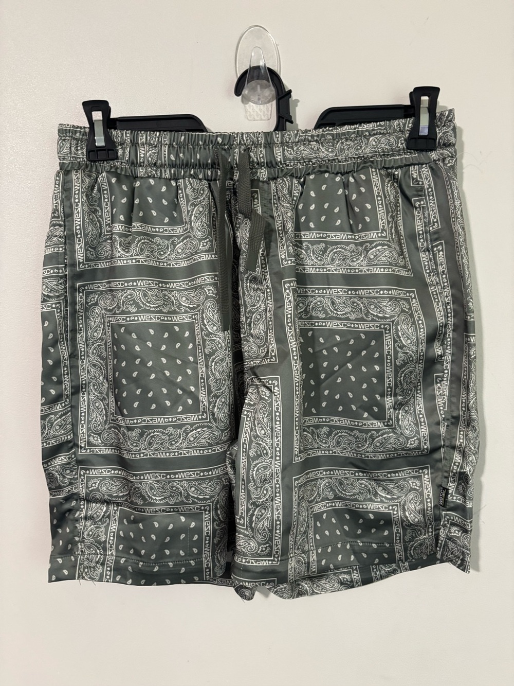 Wesc Bandana Shorts Men Size M Women’s Size L